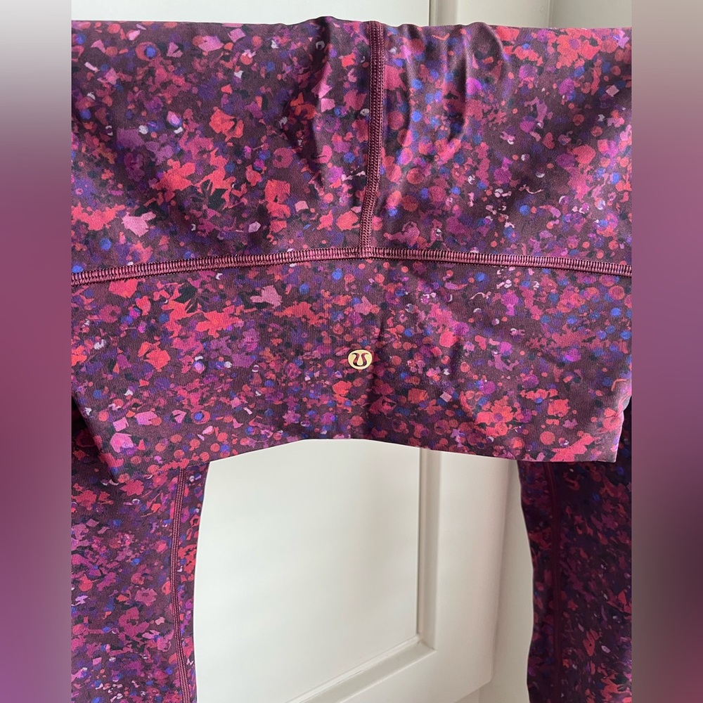 Lululemon Wunder Under High-Rise Size 6 Lunar New Year/Ornamental Floral Multi